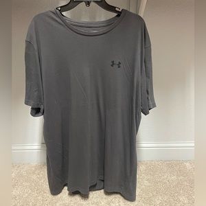 Mens Grey Underarmour t shirt